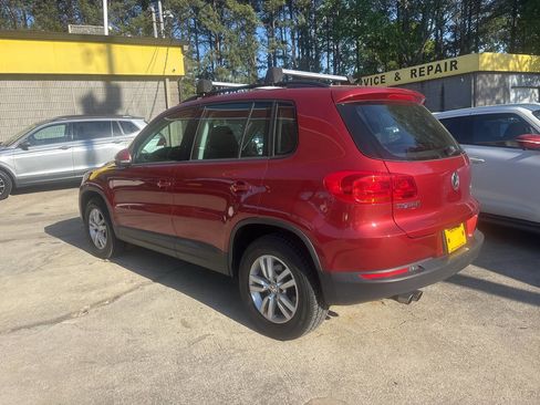 Used 2015 Volkswagen Tiguan SEL image 6