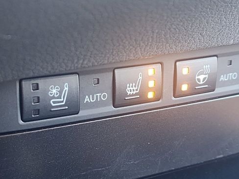 Used 2025 Lexus ES 350 Ultra Luxury FWD image 13