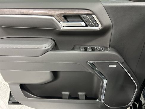 New 2025 Chevrolet Silverado 1500 LTZ w/ LTZ Premium Texas Edition image 21