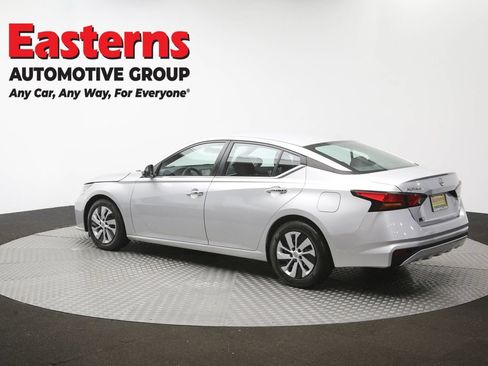Used 2023 Nissan Altima 2.5 S FWD image 61