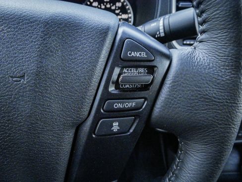 Used 2023 Nissan Frontier SV w/ SV Convenience Package image 20