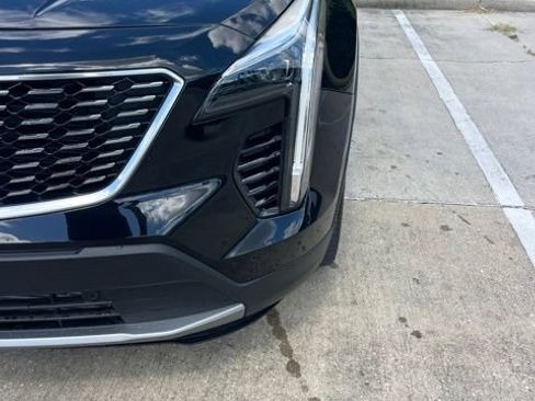 Used 2023 Cadillac XT4 Premium Luxury w/ Technology Package FWD image 12