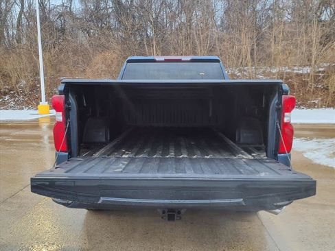 Used 2020 Chevrolet Silverado 1500 Custom w/ Custom Value Package image 13