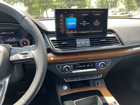 Certified 2023 Audi Q5 2.0T Premium Plus w/ Premium Plus Package AWD/4WD image 31