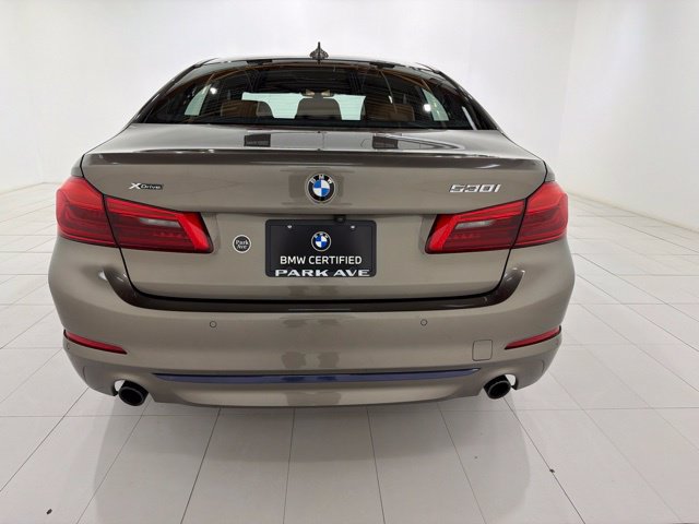 Used 2019 BMW 530i xDrive w/ Convenience Package AWD/4WD image 4