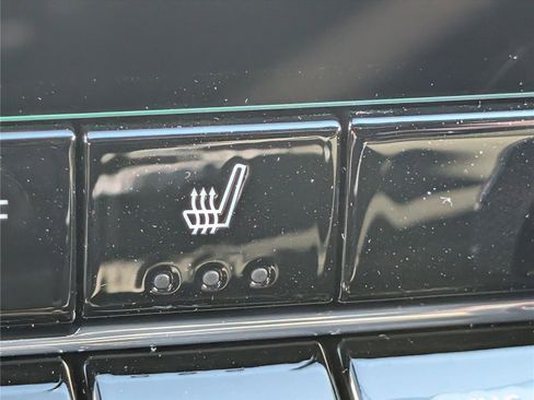 New 2026 Chevrolet Colorado LT image 19