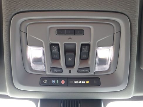 New 2026 Chevrolet Silverado 1500 LT Trail Boss w/ LT Trail Boss Premium Package AWD/4WD image 32