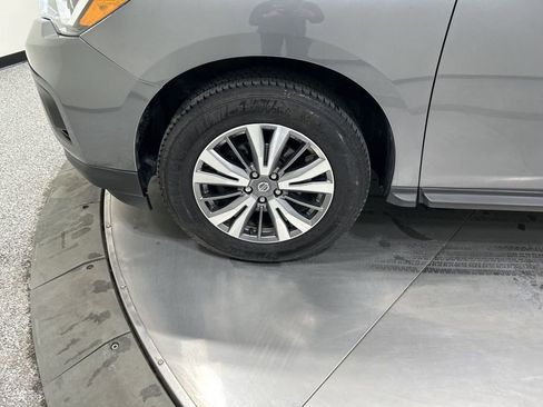 Used 2020 Nissan Pathfinder S image 26
