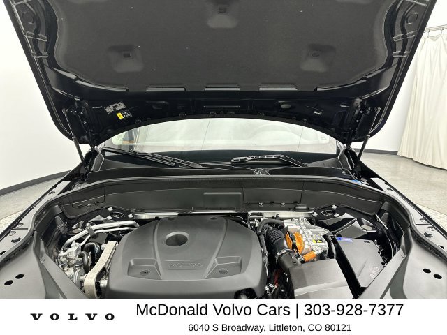 Certified 2025 Volvo XC90 T8 Plus w/ Protection Package Premier AWD/4WD image 26