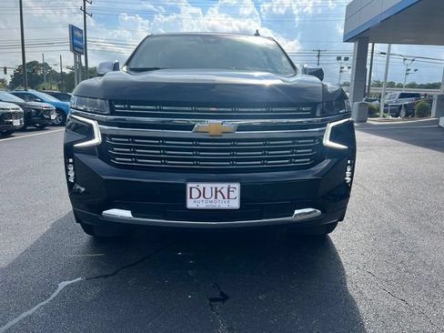Used 2024 Chevrolet Suburban Premier AWD/4WD image 30