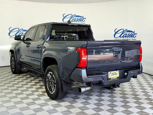 Used 2024 Toyota Tacoma TRD Sport AWD/4WD image 2