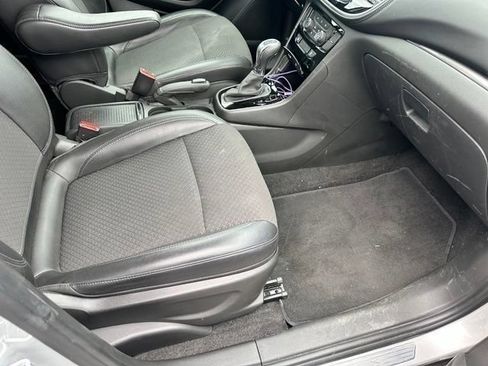Certified 2022 Buick Encore Preferred w/ Safety Package FWD image 12