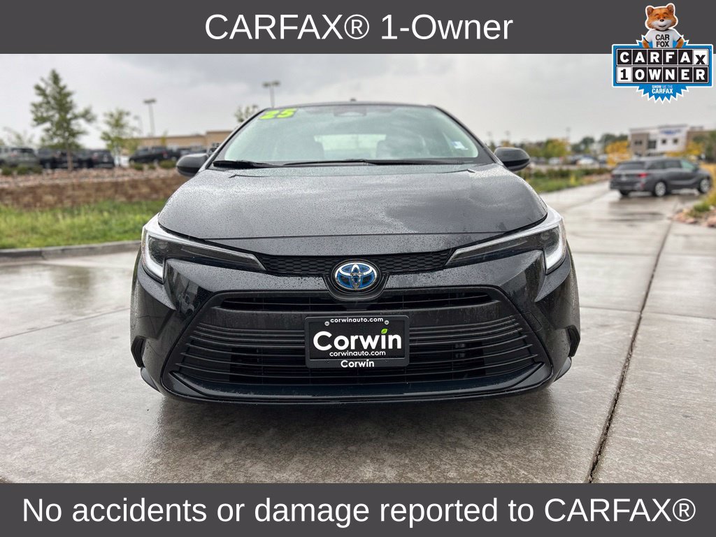 Used 2025 Toyota Corolla LE w/ Carpet Mat Package (TMS) FWD image 2
