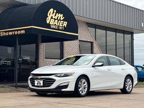 Used 2024 Chevrolet Malibu LT FWD image 1