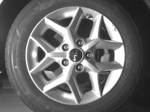 Used 2025 Kia Soul LX w/ LX Technology Package image 13