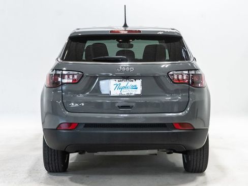 Used 2024 Jeep Compass Sport AWD/4WD image 29