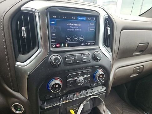 Used 2021 Chevrolet Silverado 1500 LT Trail Boss AWD/4WD image 6