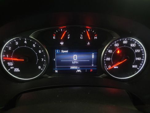 Used 2024 GMC Terrain SLE w/ Driver Convenience Package image 23