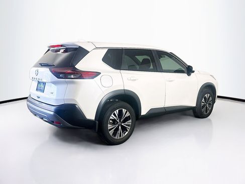 Used 2023 Nissan Rogue SV FWD image 9