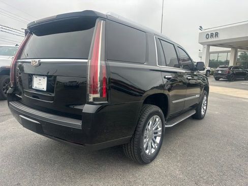 Used 2018 Cadillac Escalade 2WD image 8