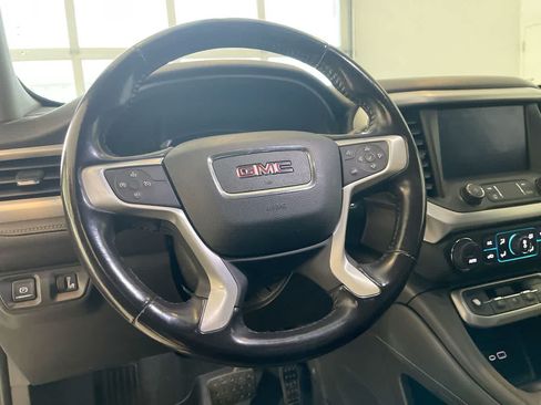 Used 2020 GMC Acadia SLT AWD/4WD image 14