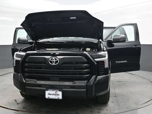 Used 2022 Toyota Tundra SR5 AWD/4WD image 34