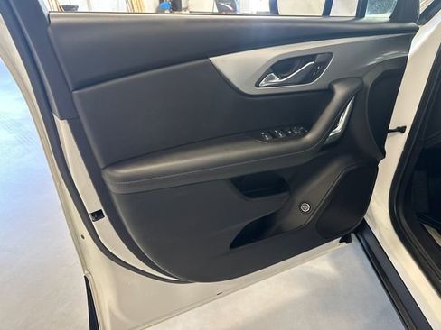 Used 2021 Chevrolet Blazer LT FWD image 28
