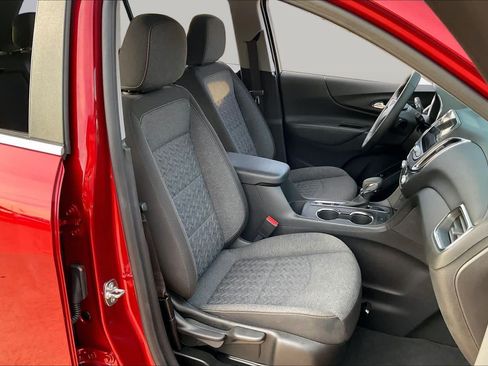 Used 2024 Chevrolet Equinox LT FWD image 10