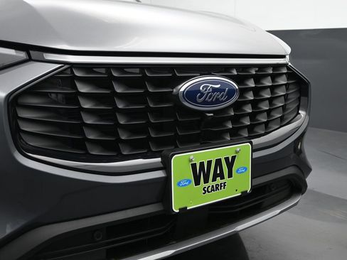 New 2025 Ford Escape SE w/ PHEV Premium Package image 15