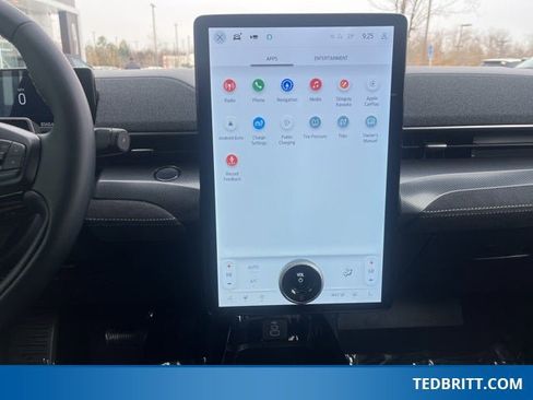 Certified 2025 Ford Mustang Mach-E GT image 32