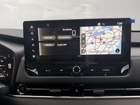 New 2025 Mitsubishi Outlander SE image 22