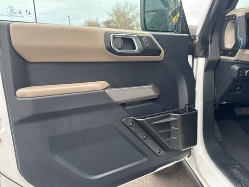 Used 2022 Ford Bronco Wildtrak AWD/4WD image 17