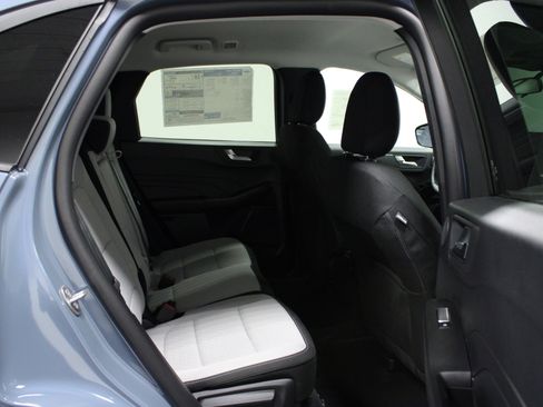 New 2026 Ford Escape Active w/ Active Premium Tech Pack image 15