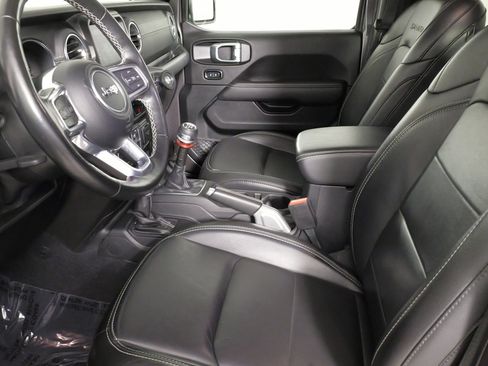 Used 2021 Jeep Wrangler Unlimited Sahara image 29