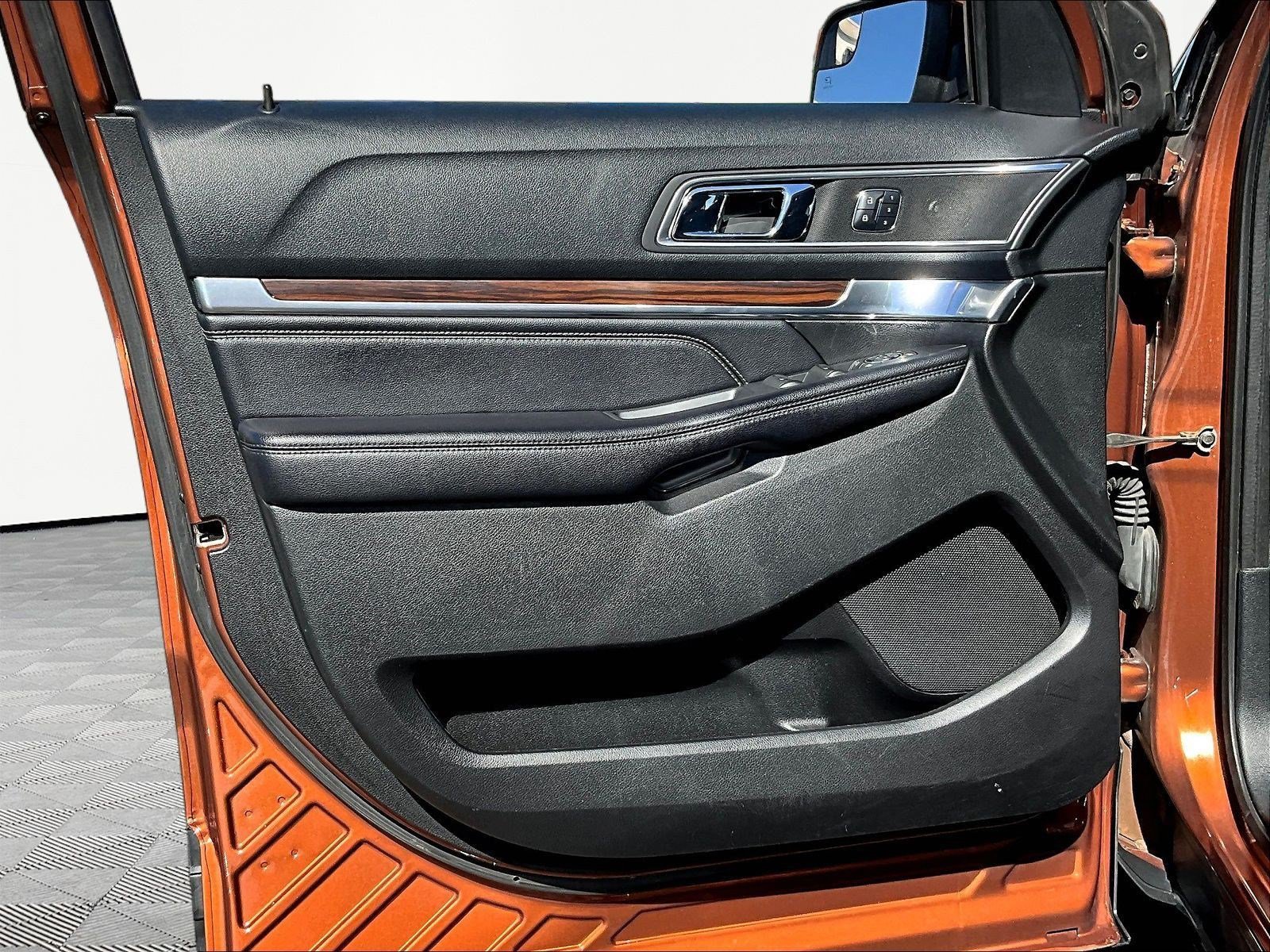 Used 2017 Ford Explorer Limited AWD/4WD image 20