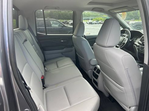 Used 2023 Honda Ridgeline RTL-E image 12