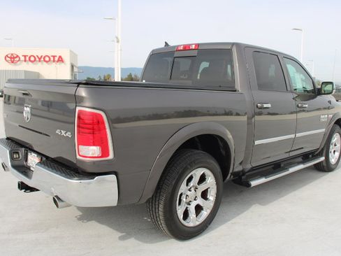 Used 2018 RAM 1500 Laramie image 3