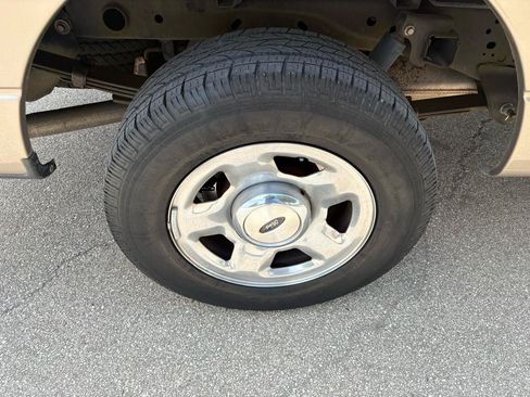 Used 2004 Ford F150 XLT RWD image 34