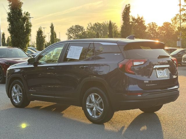 Used 2022 GMC Terrain SLE FWD image 5