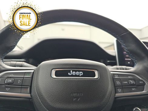 Used 2022 Jeep Compass Latitude w/ Convenience Group image 19