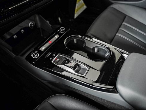 New 2027 Audi SQ6 e-tron Premium AWD/4WD image 15