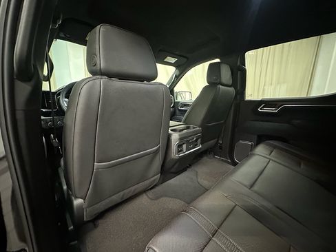 Certified 2026 Chevrolet Silverado 1500 High Country w/ Midnight Edition AWD/4WD image 25
