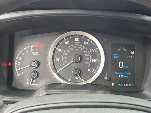 Used 2021 Toyota Corolla LE FWD image 10