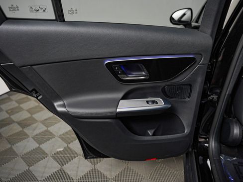 Certified 2026 Mercedes-Benz GLC 300 image 21