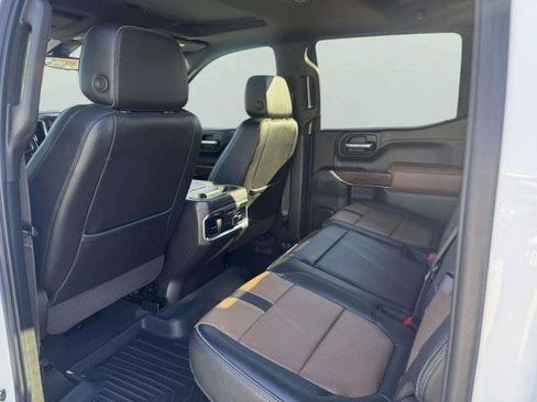 Used 2021 Chevrolet Silverado 1500 High Country w/ Technology Package RWD image 45