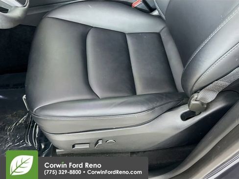 Used 2023 Tesla Model Y Long Range AWD/4WD image 19