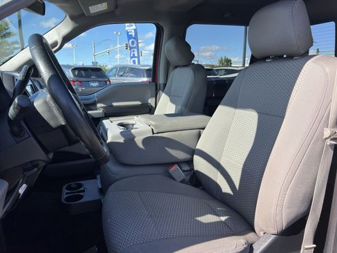 Used 2016 Ford F150 XLT w/ Equipment Group 302A Luxury AWD/4WD image 21