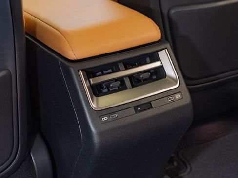 New 2026 Lexus ES 350e FWD image 18