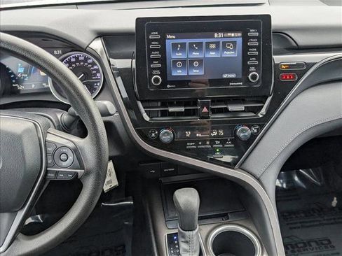 Used 2022 Toyota Camry LE image 18