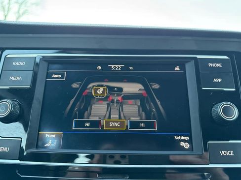 Used 2020 Volkswagen Jetta SE w/ SE Cold Weather Package image 47